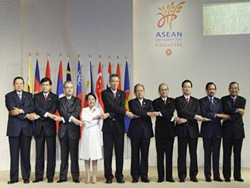 Khai mạc ASEAN-BIS