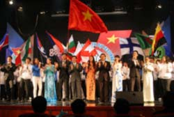 135 đại biểu Việt Nam tham dự Festival ở Nam Phic