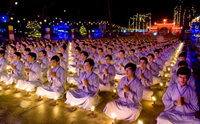 Lễ hội hoa đăng Phật giáo lớn nhất Việt Nam